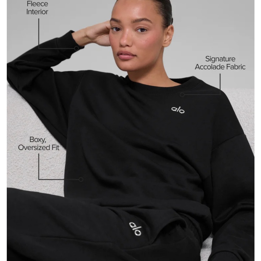 NWT ALO YOGA Accolade Set